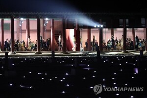 "주민 고통 아랑곳 않는 싸구려 뒤풀이"... 서경덕, '구찌쇼' 논란 일침